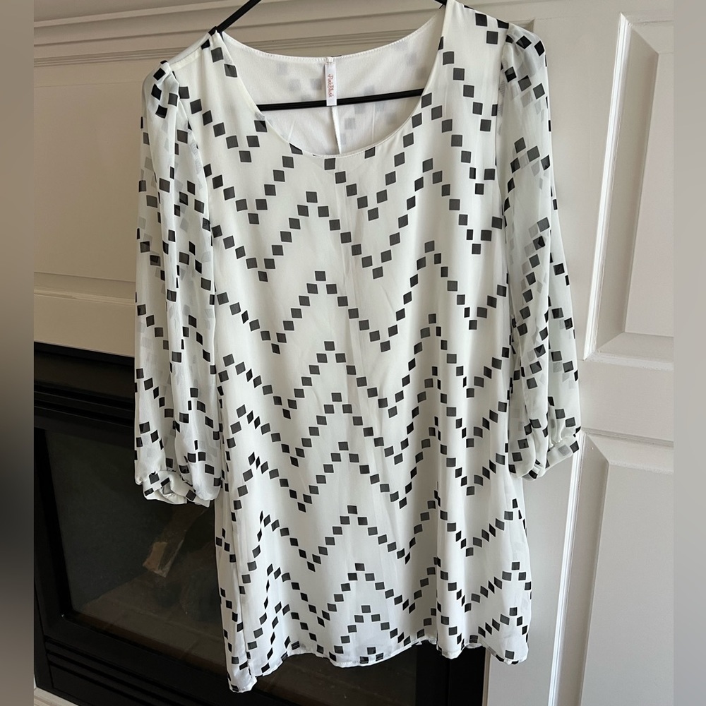 Pink Blush Maternity blouse or short dress. Size Sm.